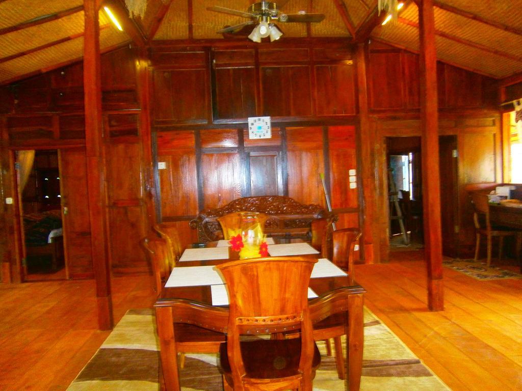 Villa Sumbing Indah 마겔랑 객실 사진