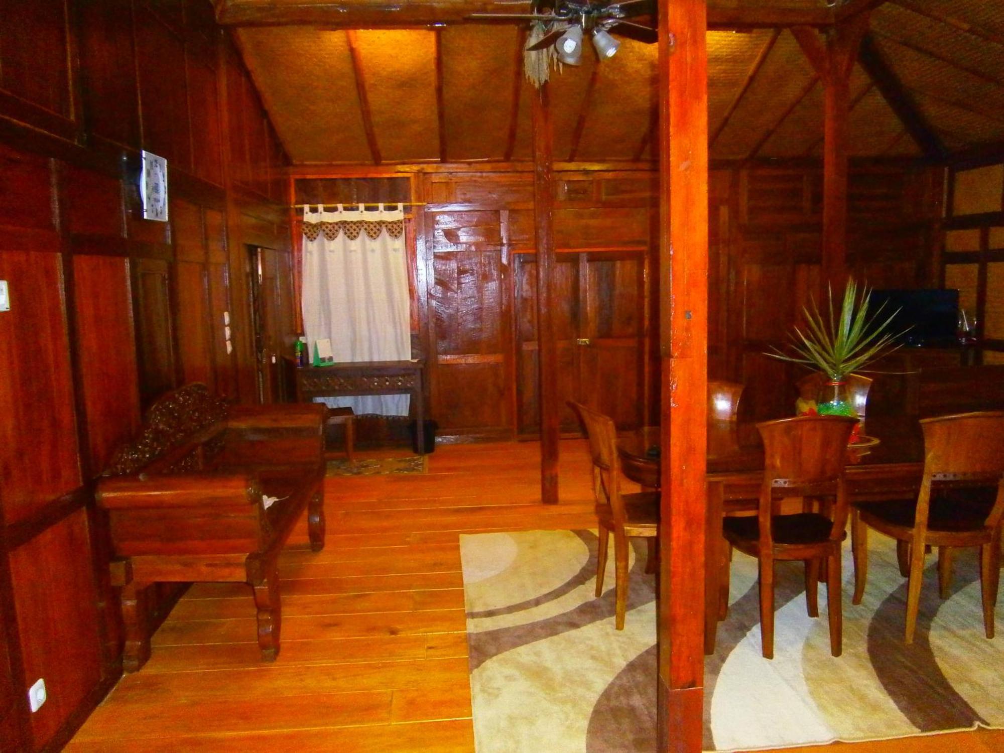 Villa Sumbing Indah 마겔랑 객실 사진